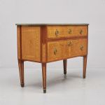 550073 Chest of drawers